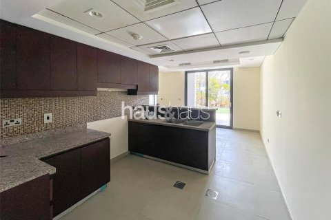 Řadový dům v Motor City, Dubai, SAE 4 ložnice, 270 m² Č.: 626777 - fotografie 6