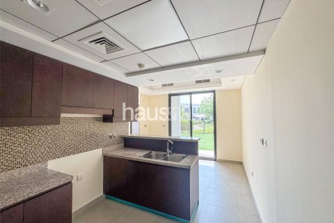 Řadový dům v Motor City, Dubai, SAE 4 ložnice, 270 m² Č.: 626777 - fotografie 4