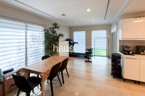 Vilë në Dubai Investment Park, Emiratet e Bashkuara Arabe 5 dhoma gjumi, 891 m2. № 626755 - Foto 12