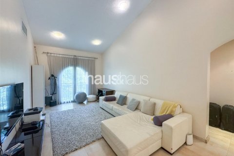 Vilë në Dubai Investment Park, Emiratet e Bashkuara Arabe 5 dhoma gjumi, 891 m2. № 626755 - Foto 14
