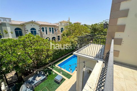 Villa in Motor City, Dubai, UAE 5 bedrooms, 452 sq.m. № 626778 - photo 12