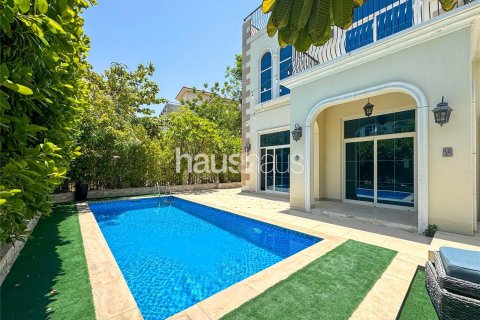 Villa in Motor City, Dubai, UAE 5 bedrooms, 452 sq.m. № 626778 - photo 2