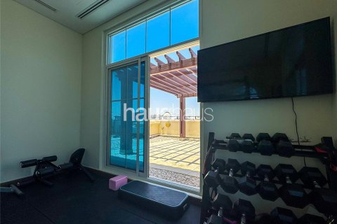 Villa in Motor City, Dubai, UAE 5 bedrooms, 452 sq.m. № 626778 - photo 7