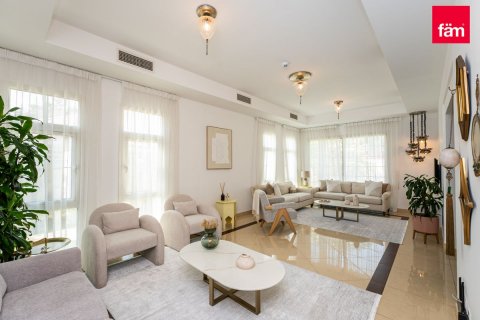 Βίλα σε Dubai, ΗΑΕ 5 υπνοδωμάτια, 1007.7 τ.μ. Αρ. 612579 - φωτογραφία 2
