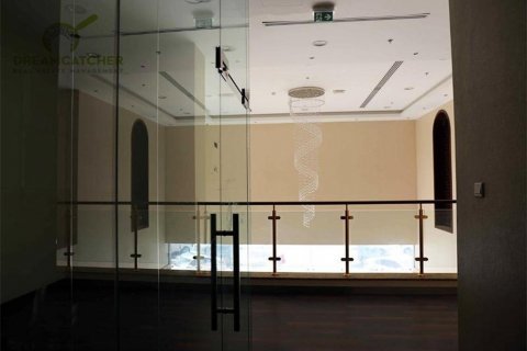 Зняти в оренду комерційну нерухомість в Cornich Ras Al Khaima, Рас-эль-Хайма, ОАЕ 699.9м2, № 588384 - фото 10