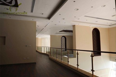Зняти в оренду комерційну нерухомість в Cornich Ras Al Khaima, Рас-эль-Хайма, ОАЕ 699.9м2, № 588384 - фото 12