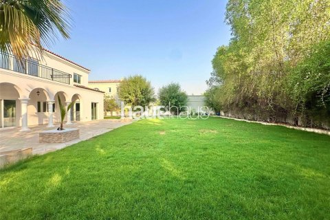 Vila di Dubai Investment Park, UAE 5 bilik tidur, 577 meter persegi № 625442 - foto 3