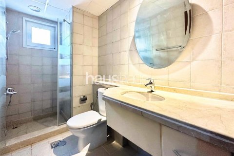Vila di Dubai Investment Park, UAE 5 bilik tidur, 577 meter persegi № 625442 - foto 13