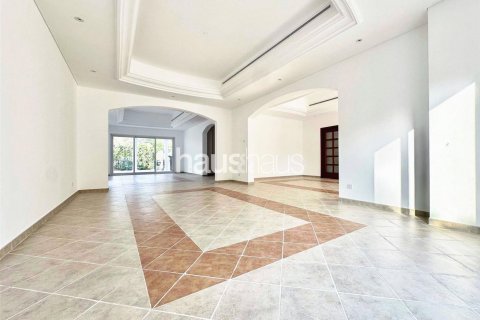 Vila di Dubai Investment Park, UAE 5 bilik tidur, 577 meter persegi № 625442 - foto 7