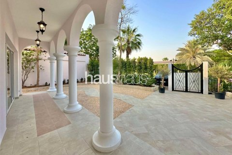 Vila di Dubai Investment Park, UAE 5 bilik tidur, 577 meter persegi № 625442 - foto 22