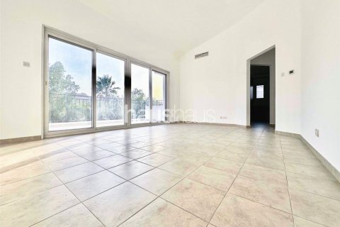 Vila di Dubai Investment Park, UAE 5 bilik tidur, 577 meter persegi № 625442 - foto 11