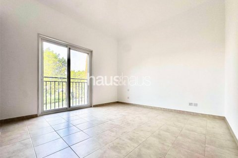 Vila di Dubai Investment Park, UAE 5 bilik tidur, 577 meter persegi № 625442 - foto 18