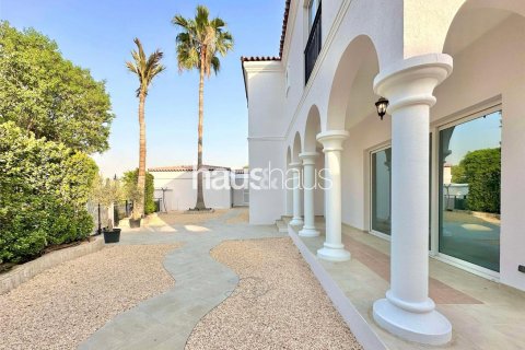 Vila di Dubai Investment Park, UAE 5 bilik tidur, 577 meter persegi № 625442 - foto 20