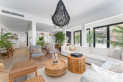 Vila v Arabian Ranches, Dubai, SAE 4 ložnice, 334 m² Č.: 625203 - fotografie 17