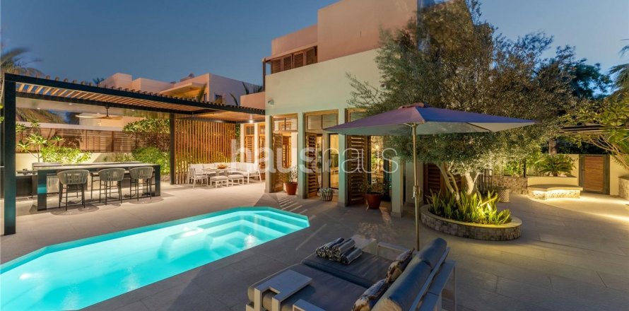Vila v Arabian Ranches, Dubai, SAE 4 ložnice, 334 m² Č.: 625203