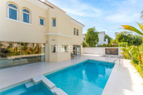 ویلا برای فروش در  Arabian Ranches، Dubai، امارات متحده عربی  5 خوابه ، 409 متر مربع ، شماره 625200 - تصویر 1