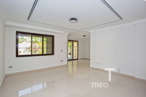Villa in Arabian Ranches 2, Dubai, UAE 3 bedrooms, 302 sq.m. № 595532 - photo 2
