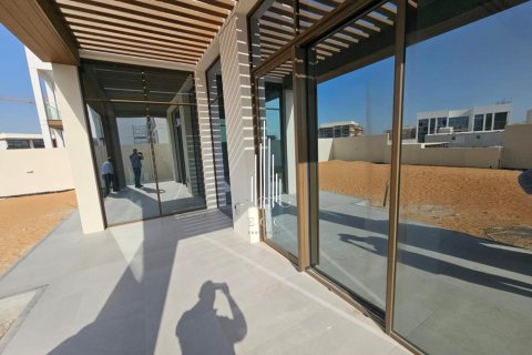 Vila v Abu Dhabi, SAE 4 ložnice, 460 m² Č.: 577274 - fotografie 2