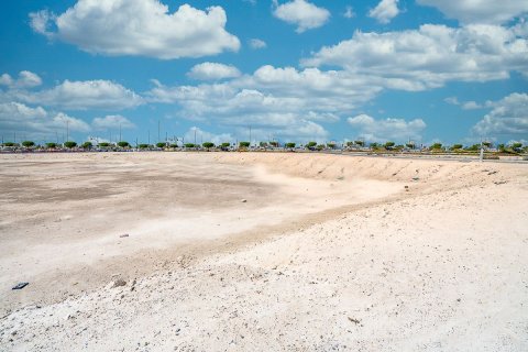 Tokë në Mohamed Bin Zayed City, Abu Dhabi, Emiratet e Bashkuara Arabe 4831 m2. № 594950 - Foto 6