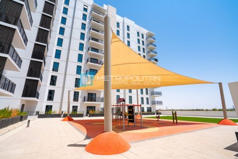 Apartment on the Yas Island, Abu Dhabi, UAE 3 bedrooms, 139.4 sq.m. № 628918 - photo 16