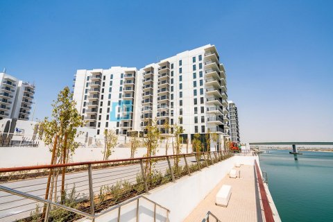 Apartment on the Yas Island, Abu Dhabi, UAE 3 bedrooms, 139.4 sq.m. № 628918 - photo 3