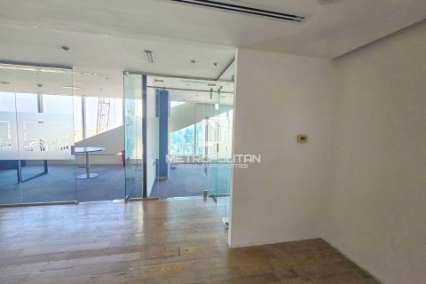 Office in Sheikh Zayed Road, Dubai, UAE 496.8 sq.m. № 591840 - photo 12