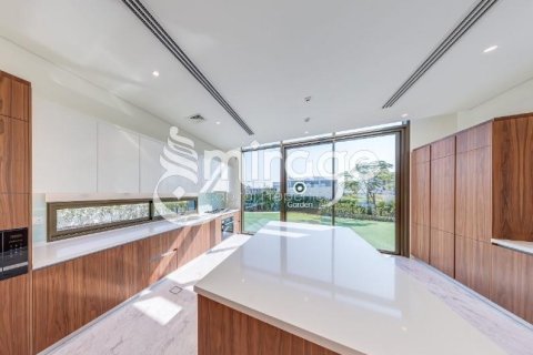 Vila v Abu Dhabi, SAE 6 ložnice, 841 m² Č.: 596808 - fotografie 10