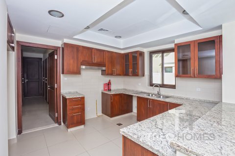 Villa in Arabian Ranches 2, Dubai, UAE 3 bedrooms, 281 sq.m. № 586628 - photo 4