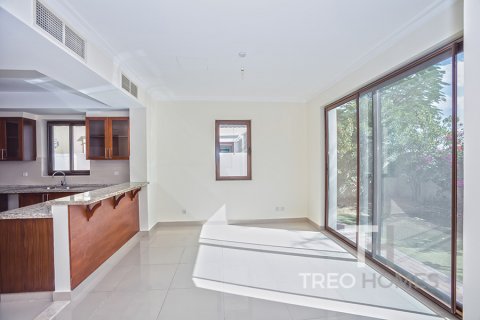 Villa in Arabian Ranches 2, Dubai, UAE 3 bedrooms, 281 sq.m. № 586628 - photo 8