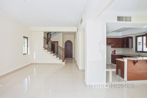 Villa in Arabian Ranches 2, Dubai, UAE 3 bedrooms, 281 sq.m. № 586628 - photo 7