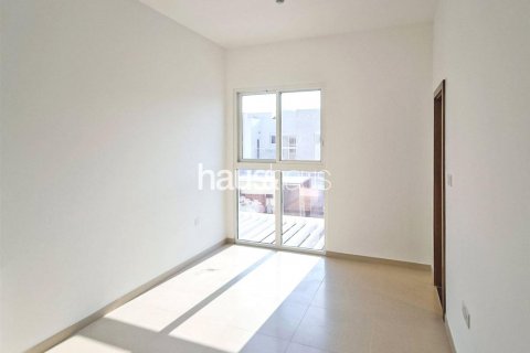 Townhouse in Mudon, Dubai, UAE 3 bedrooms, 142 sq.m. № 625729 - photo 8