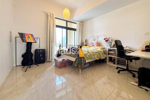 Apartemen di Greens, Dubai, UEA 3 kamar tidur, 193 m2 nomor 625728 - foto 6