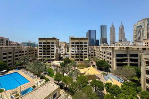 Apartemen di Greens, Dubai, UEA 3 kamar tidur, 193 m2 nomor 625728 - foto 7