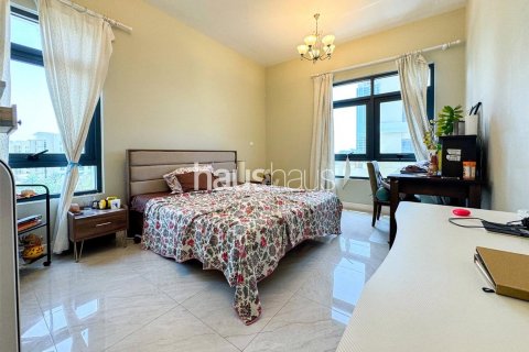 Apartemen di Greens, Dubai, UEA 3 kamar tidur, 193 m2 nomor 625728 - foto 19