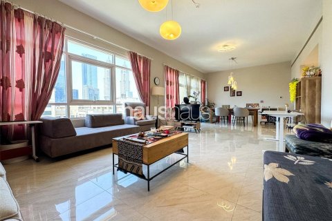 Apartemen di Greens, Dubai, UEA 3 kamar tidur, 193 m2 nomor 625728 - foto 4