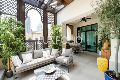 Apartament në Downtown Dubai (Downtown Burj Dubai), Emiratet e Bashkuara Arabe 2 dhoma gjumi, 193 m2. № 627780 - Foto 1