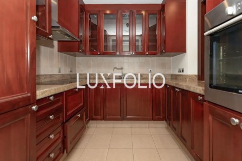 Apartment in Old Town, Dubai, UAE 1 bedroom, 81 sq.m. № 627776 - photo 5