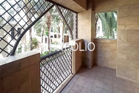Apartment in Old Town, Dubai, UAE 1 bedroom, 81 sq.m. № 627776 - photo 1