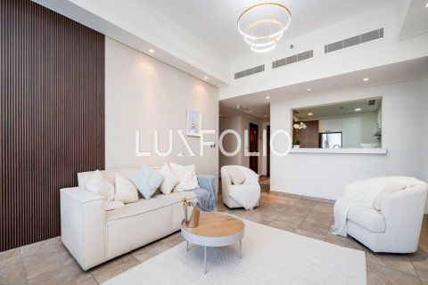 Apartment in Palm Jumeirah, Dubai, UAE 3 bedrooms, 227 sq.m. № 627779 - photo 3