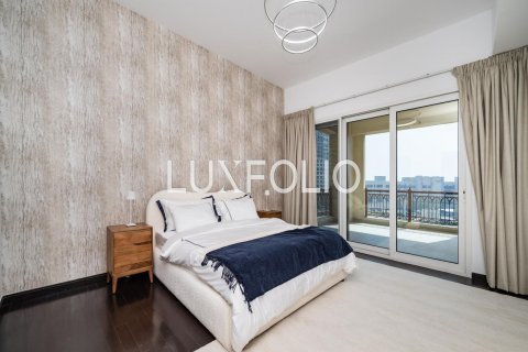 Apartment in Palm Jumeirah, Dubai, UAE 3 bedrooms, 227 sq.m. № 627779 - photo 8