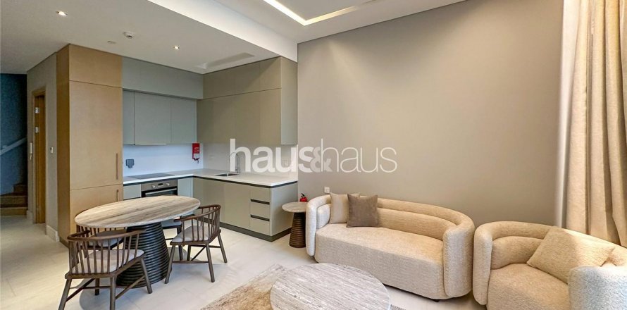 Dupleks asukohaga Business Bay, Dubai, AÜE: 1 magamistoaga, 108 m² Nr 626598