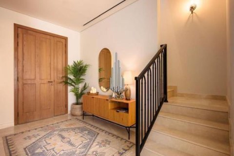 Vila v Khalifa City, Abu Dhabi, SAE 215.8 m² Č.: 550722 - fotografie 13