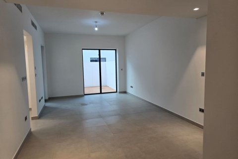 Commercial property on the Yas Island, Abu Dhabi, UAE 3 bedrooms, 205 sq.m. № 594900 - photo 4