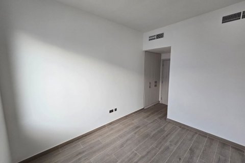 Commercial property on the Yas Island, Abu Dhabi, UAE 3 bedrooms, 205 sq.m. № 594900 - photo 8