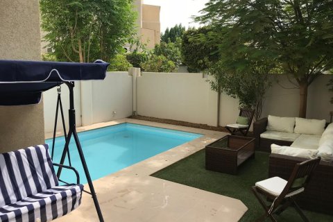 Gewerbliche Immobilien zum Verkauf in Al Reef, Abu Dhabi, VAE 273 m2 Nr. 594898 - Foto 2