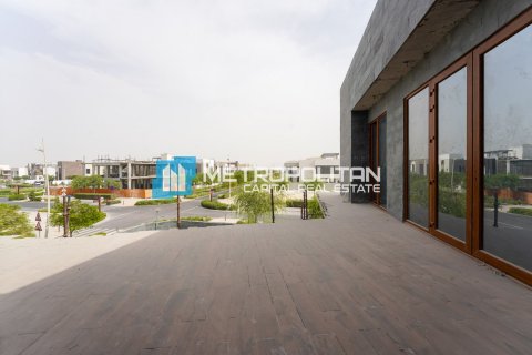Villa on the Yas Island, Abu Dhabi, UAE 6 bedrooms, 805.9 sq.m. № 629164 - photo 2
