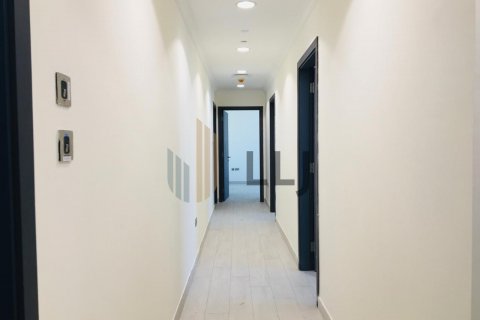 Apartament do wynajęcia w Al Najda Street, Abu Dhabi, ZEA 3 sypialnie, 120.8 mkw., nr 624127 - zdjęcie 3