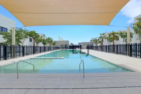 טאונהאוס למכירה ב Yas Island, Abu Dhabi, איחוד האמירויות  2 חדרי שינה, 124.1 מ"ר, מספר 624128 - תמונה 2