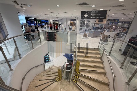 Üürile anda pood asukohaga Hamdan Street, Abu Dhabi, AÜE: 1010 m² Nr 624118 - pilt 8