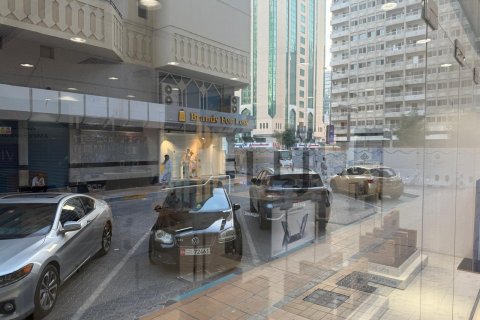 Üürile anda pood asukohaga Hamdan Street, Abu Dhabi, AÜE: 1010 m² Nr 624118 - pilt 7